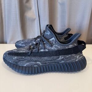 Adidas Yeezy Boost 350 V2 (Mens sz 11)